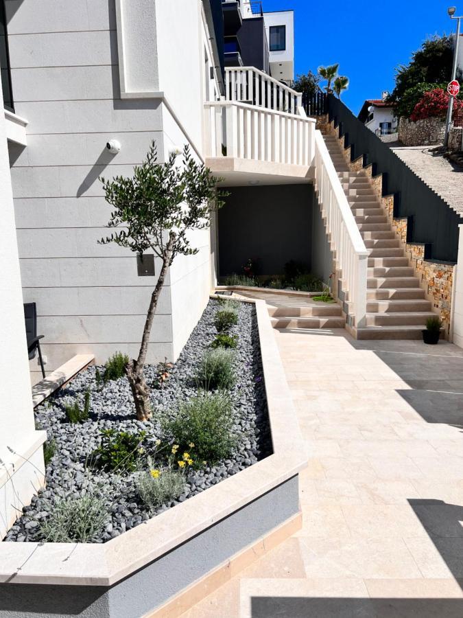 Luxury Beachfront Villa Carlisa Čiovo 외부 사진