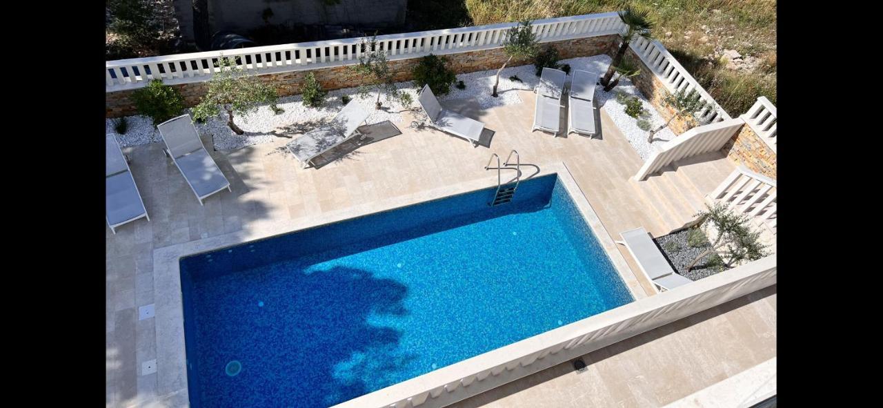 Luxury Beachfront Villa Carlisa Čiovo 외부 사진