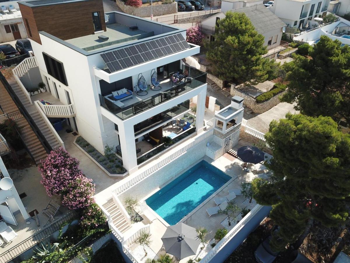 Luxury Beachfront Villa Carlisa Čiovo 외부 사진